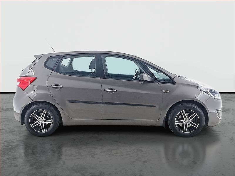 Hyundai ix20 (2013) 1.4 CVVT, LPG, Vyhř. sedaček - fotka 6 z 16