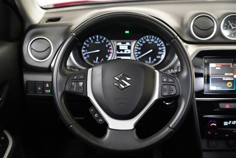 Suzuki Vitara - fotka 17 z 25