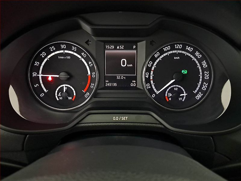 Škoda Octavia (2015) RS 2.0 TDI, Automat, Navi - fotka 11 z 24