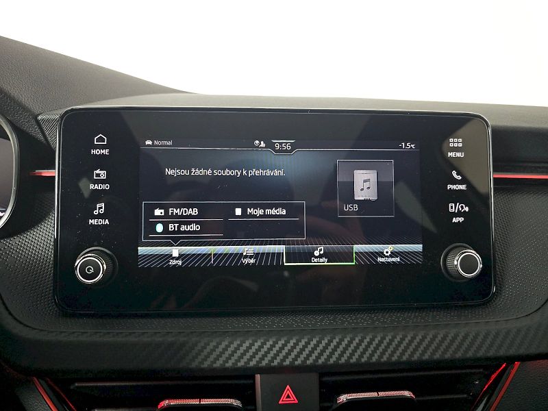 Škoda Kamiq (2025) 1.0TSI 85kW DSG MONTE CARLO TA - fotka 17 z 29