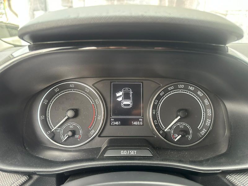 Škoda Fabia (2024) 1.0MPi, 59KW, VYHŘ. SED.,TEMP. - fotka 13 z 24