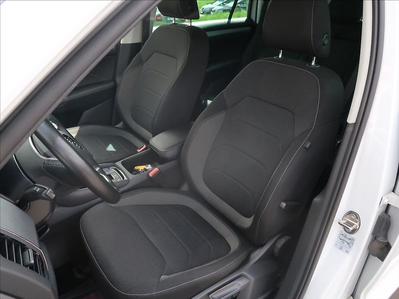 Škoda Kodiaq 2,0 TDi,110kW,1majČR,4x4,DPH - fotka 10 z 27