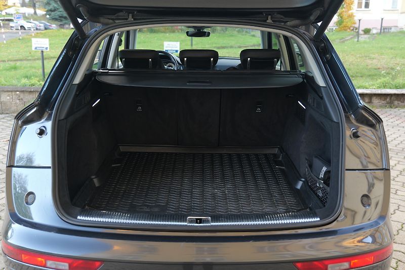 Audi Q5 40TDI quattro Matrix Cockpit - fotka 39 z 39