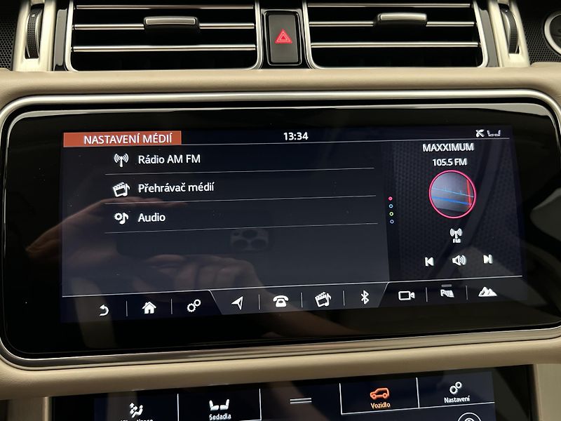 Land Rover Range Rover 4.4 SDV8 VOGUE AUT CZ - fotka 42 z 52