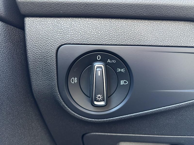 Volkswagen Tiguan (2024)  Life 2.0 TDI (110 kW) TZ AUT - fotka 17 z 22