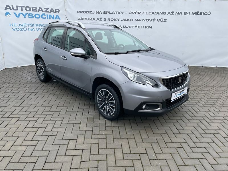 Peugeot 2008 (2019) 1.2PT 61kW Navigace! Car Play - fotka 3 z 25
