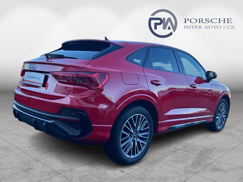 Audi Q3 2.0TDi 110kW - fotka 2 z 24