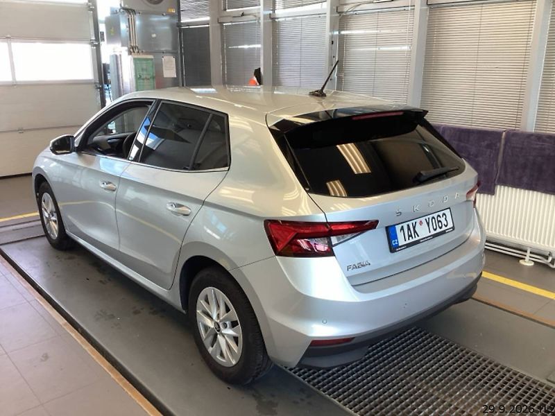 Škoda Fabia Top Selection 1,0 TSI 70kW MT5 - fotka 4 z 8