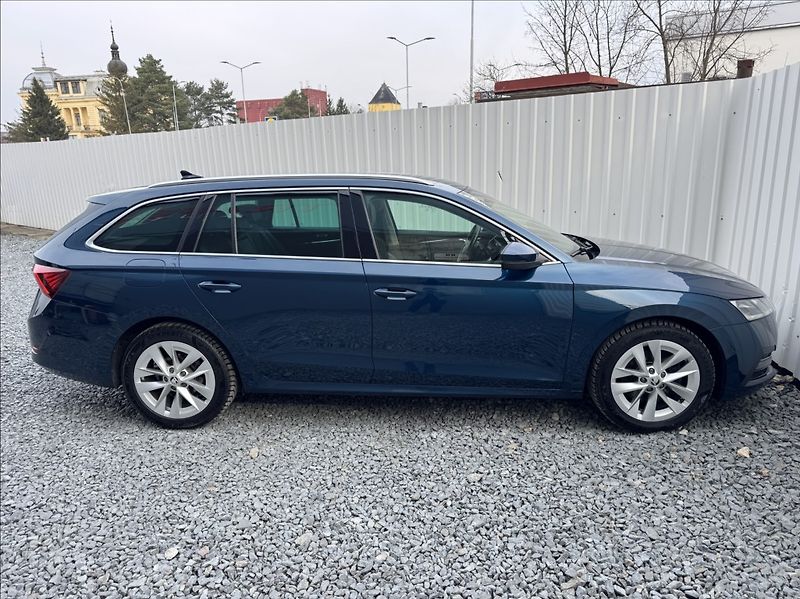 Škoda Octavia 2,0 TDI DSG STYLE+ DPH 1maj ČR - fotka 15 z 50