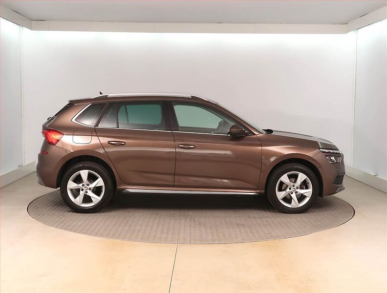 Škoda Kamiq (2020) Style 1.5 TSI - fotka 6 z 15
