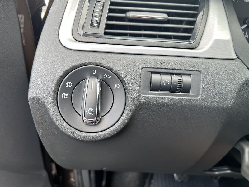 Škoda Rapid 1.2TSi 77kw KLIMA KOUPENO V ČR - fotka 13 z 37