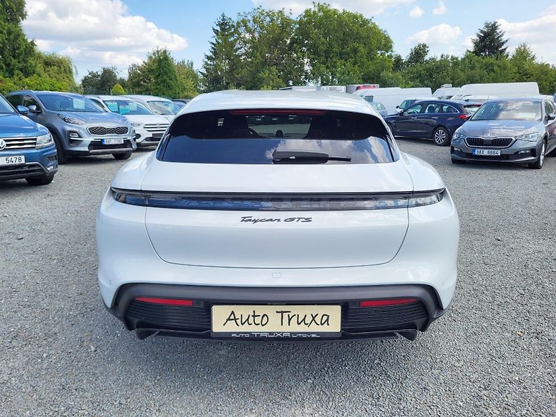 Porsche Taycan GTS 440kW 4S Electric - NOVÉ - fotka 41 z 48