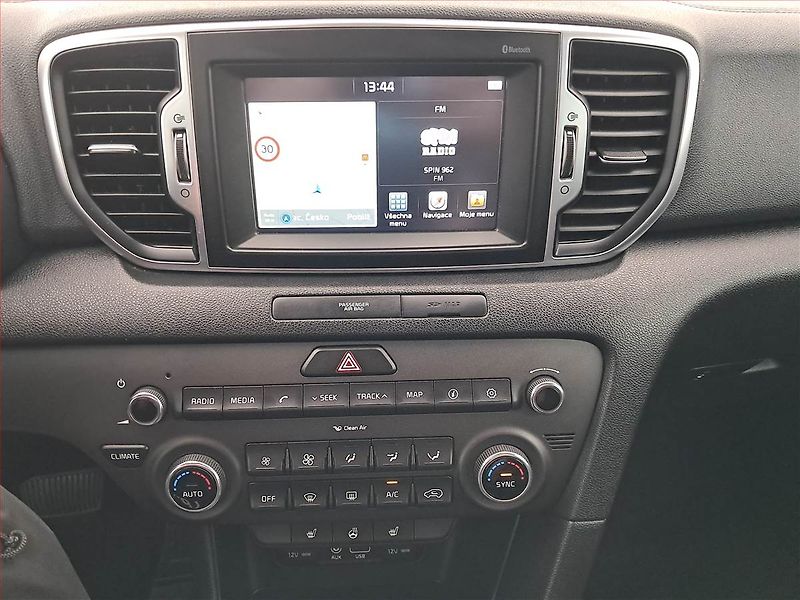 Kia Sportage (2017) 1.6 T-GDI, 4X4, Automat - fotka 12 z 17