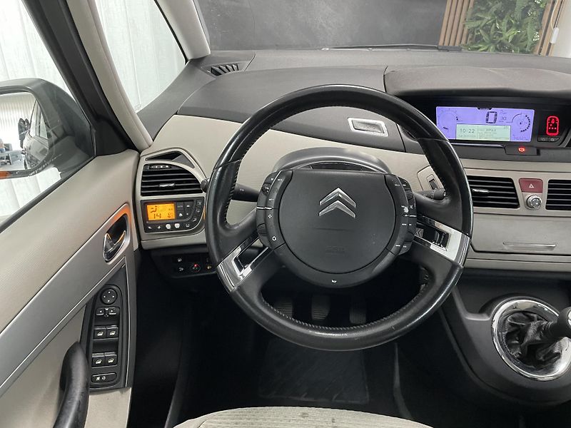 Citroën C4 Picasso 1.8 i LPG AC  REZERVACE  - fotka 21 z 25