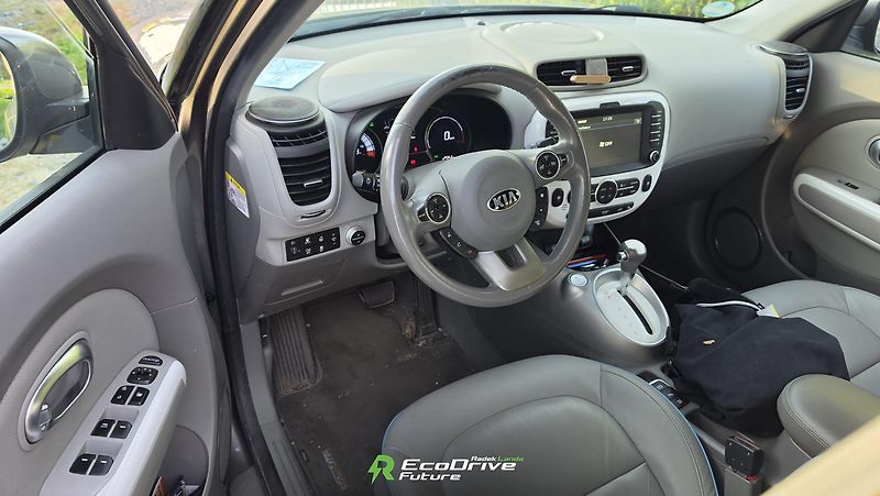 Kia Soul (2016) EV 27 kWh – kamera, panorama - fotka 8 z 12