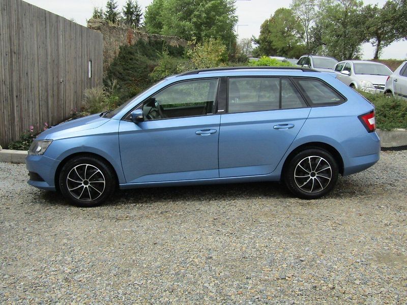 Škoda Fabia (2016) 1.2 TSI 66kW  ZIMNÍ+LETNÍ PNEU - fotka 3 z 36