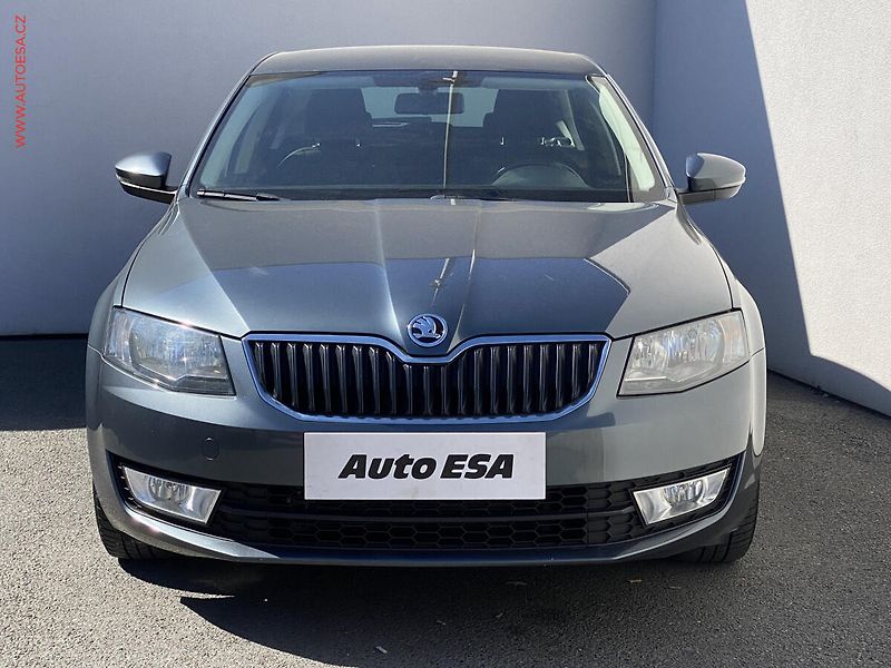 Škoda Octavia (2016) 1.6 TDi, ČR, Style, výhřev - fotka 2 z 15
