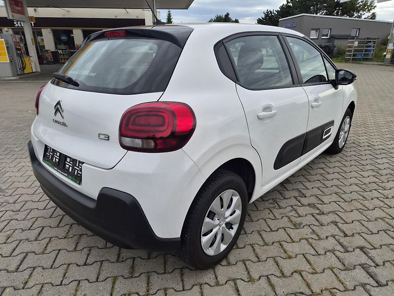 Citroën C3 (2022) 1,5 BlueHDI 100 S&S Shine - fotka 4 z 10