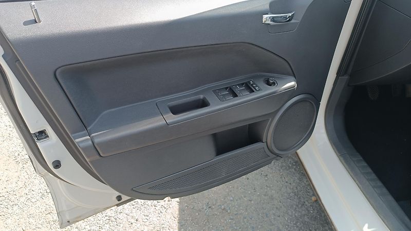Dodge Caliber 2,0CRD nové v ČR - fotka 10 z 17
