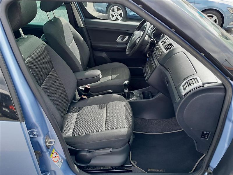 Škoda Roomster 1,6 i 77kW SCOUT MOTOR K.O. - fotka 27 z 43