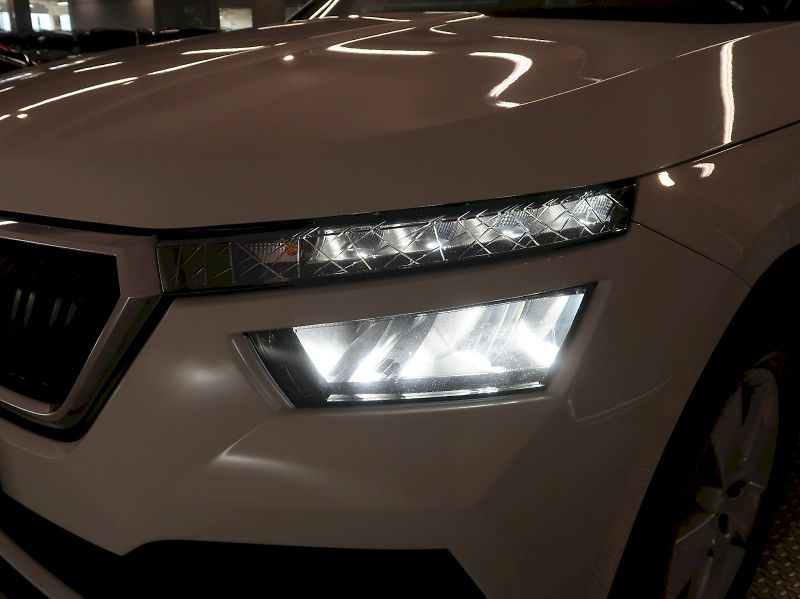 Škoda Kamiq (2023) AMBITION 1.5TSI 110KW - fotka 16 z 29