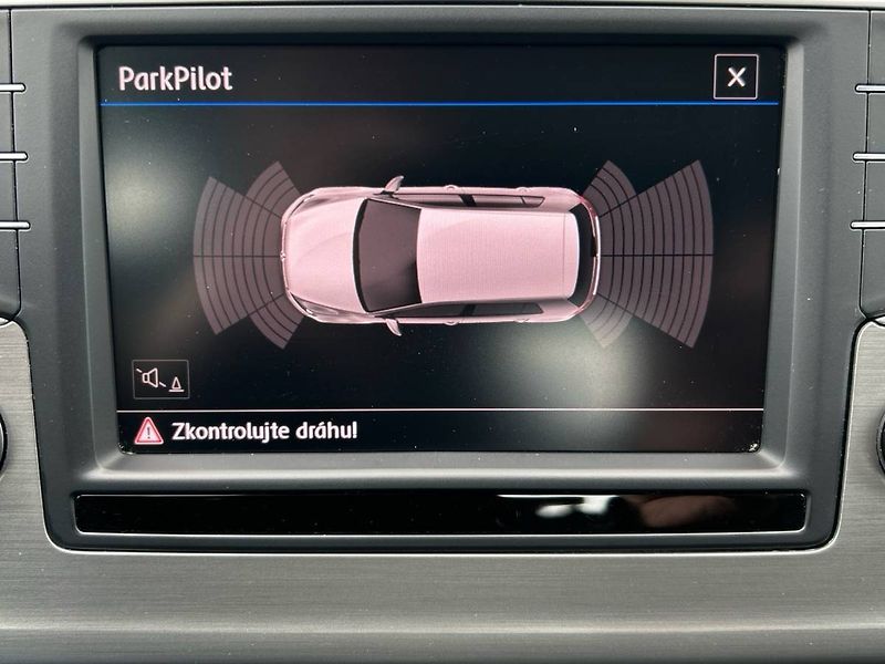 Volkswagen Golf (2016) 1.2 TSI Comfortline - fotka 30 z 32