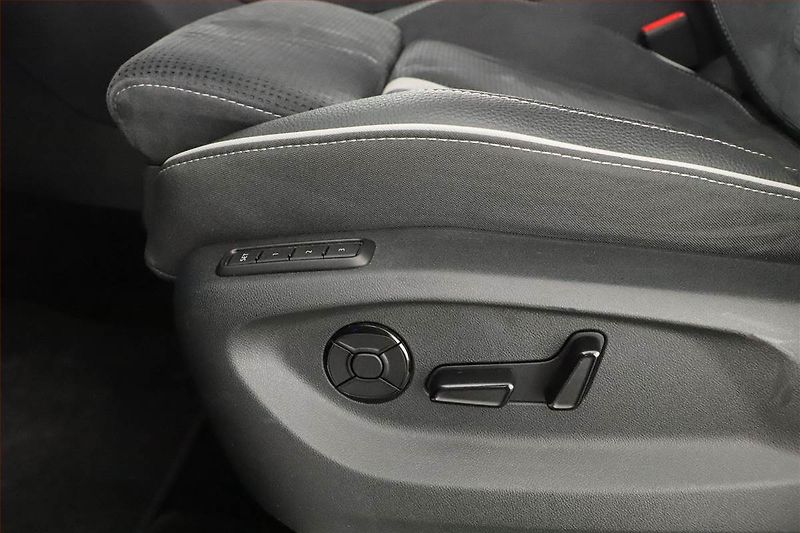 Škoda Kodiaq (2025) 2.0 TDI, Sportline, Navigace - fotka 23 z 27