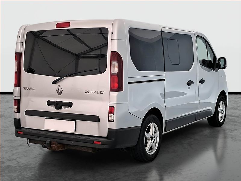Renault Trafic (2016) 1.6 dCi, Bus, 8Míst, ČR, 1Maj - fotka 5 z 19