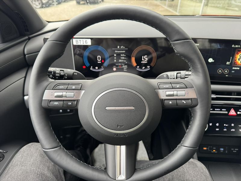 Hyundai Tucson (2025) 1,6 TGDI MT GO - fotka 8 z 11