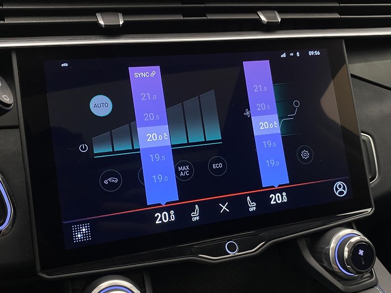 Lynk & Co 01 PHEV DCT AUT 1.maj.  - fotka 39 z 69