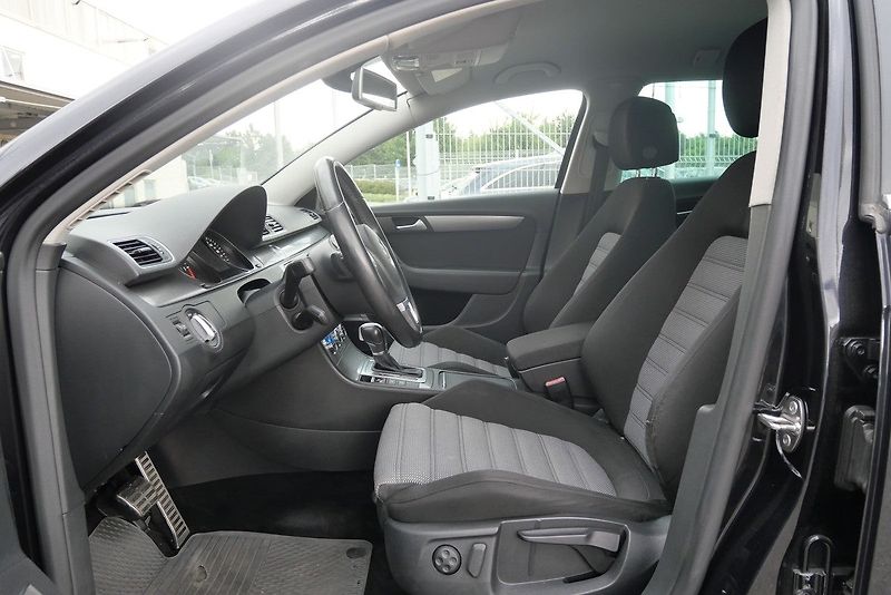 Volkswagen Passat - fotka 5 z 6