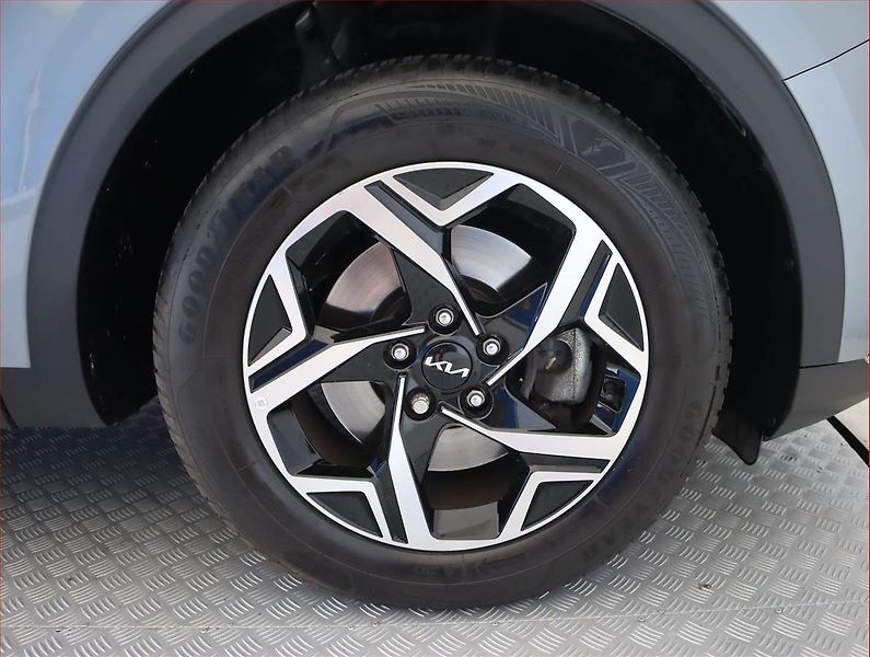 Kia Sportage (2022) 1.6 T-GDI - fotka 15 z 18