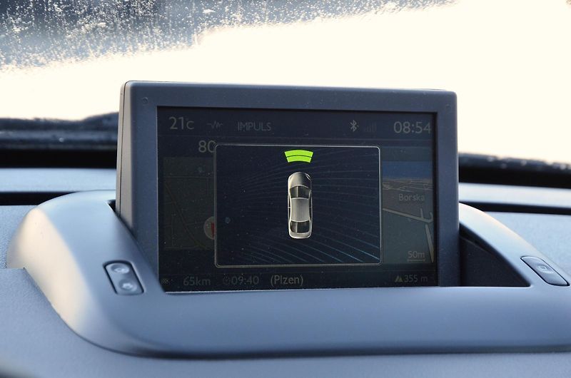 Peugeot 3008 (2015) 1.6 HDi 88kW XENON PANORAMA - fotka 32 z 37
