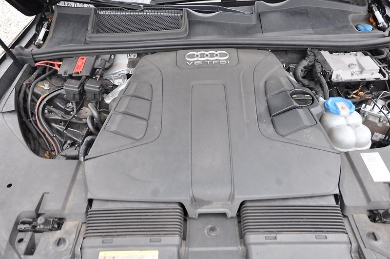 Audi Q7 3.0TFSi 245kW 4x4 S-line 7.mís - fotka 16 z 28
