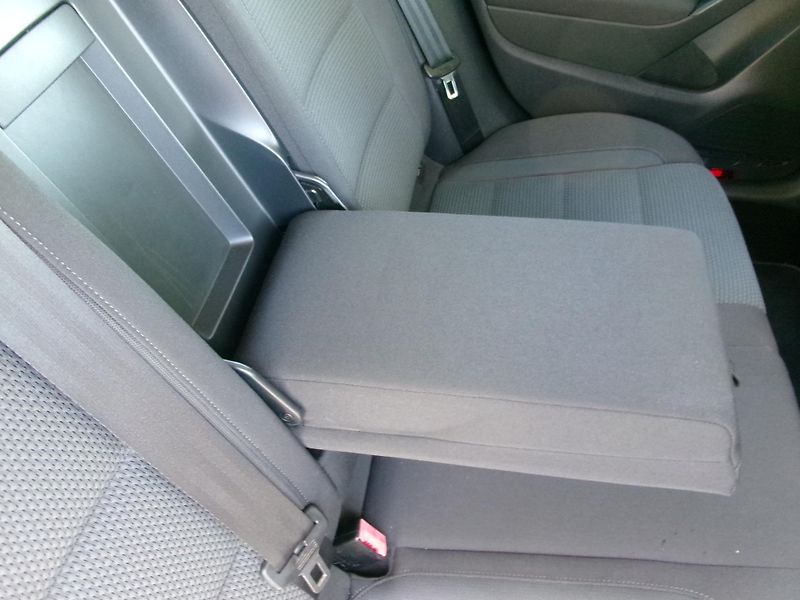 Volkswagen Golf (2010) 1,2TSI AUTOKLIMA - fotka 16 z 23