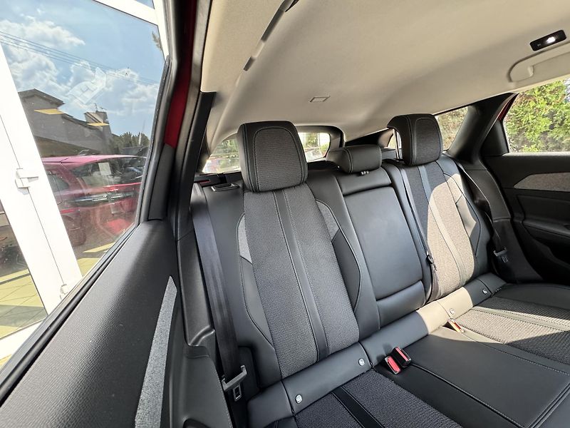 Peugeot 308 (2022) Sw Allure 1.2 PureTech 130k - fotka 5 z 6
