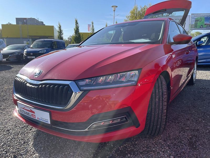 Škoda Octavia 2.0 TDi STYLE-NAVI-DPH-Top-ČR! - fotka 12 z 35