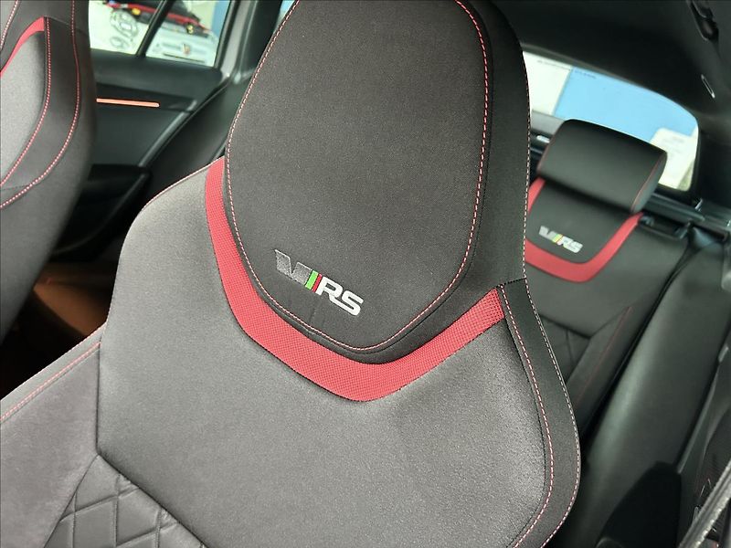 Škoda Octavia 2,0   TSI 180kW,RS,MANUÁL,SERV - fotka 27 z 34