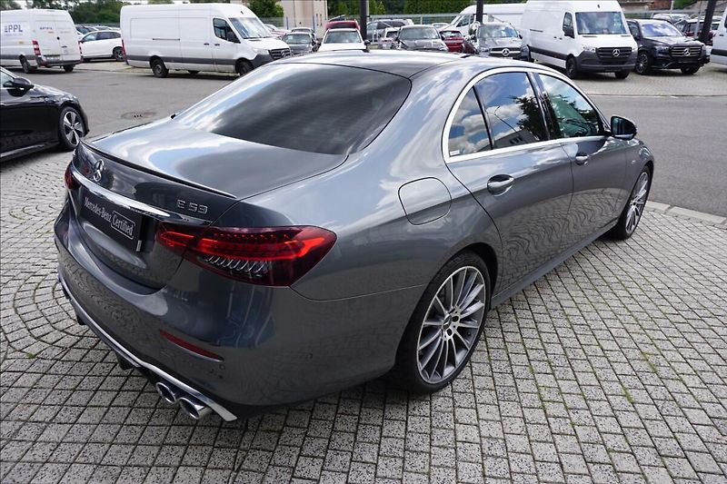 Mercedes-Benz Třídy E 3,0 AMG E 53 4MATIC+ - fotka 7 z 21