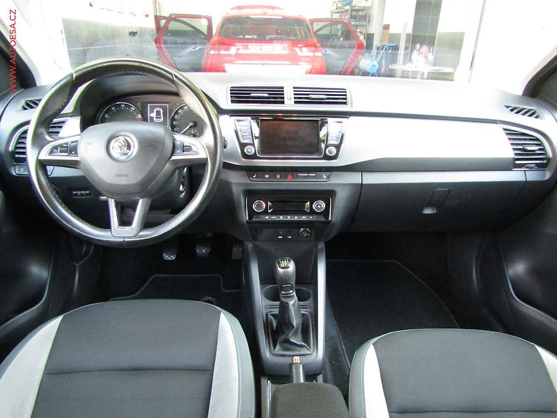 Škoda Fabia (2016) 1.2 TSi, Joy - fotka 8 z 19