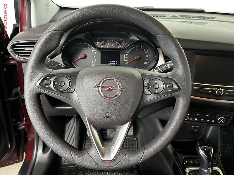 Opel Crossland X (2018) 1.2, ČR, servis.kniha, AC - fotka 15 z 15