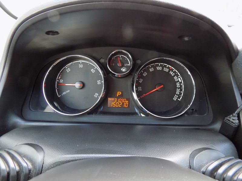 Opel Antara (2014) 2.2CDTi/COSMO/4x4/AT/LED/ - fotka 28 z 40