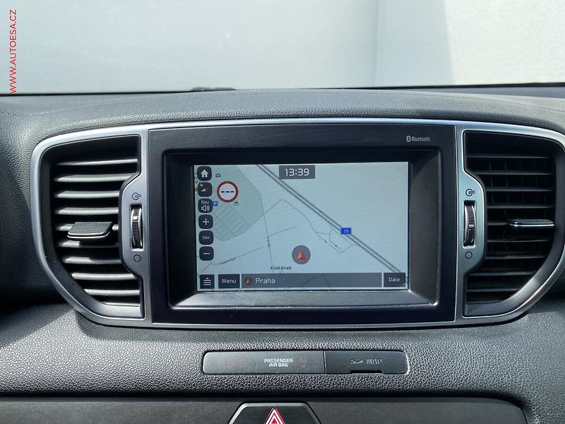 Kia Sportage (2018) 2.0 CRDi 4x4, ČR, AT, navi - fotka 15 z 16