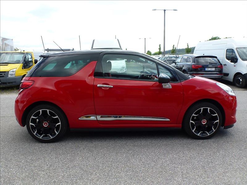Citroën DS3 1,6 16V VTi THP SportChic - fotka 7 z 46