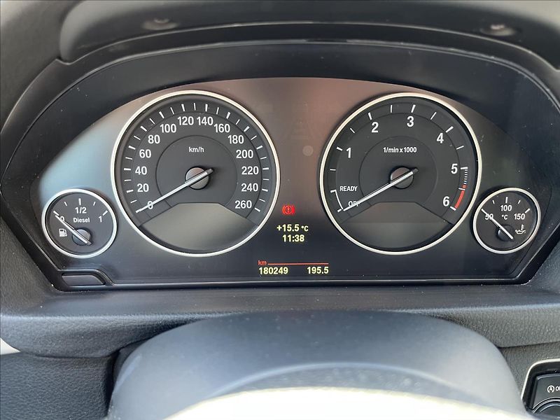 BMW Řada 3 2,0 d GT 135KW MANUÁL 2x KOLA - fotka 30 z 48