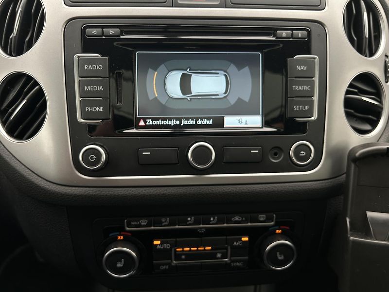 Volkswagen Tiguan 2.0 TDI 4x4 CUP - fotka 19 z 26