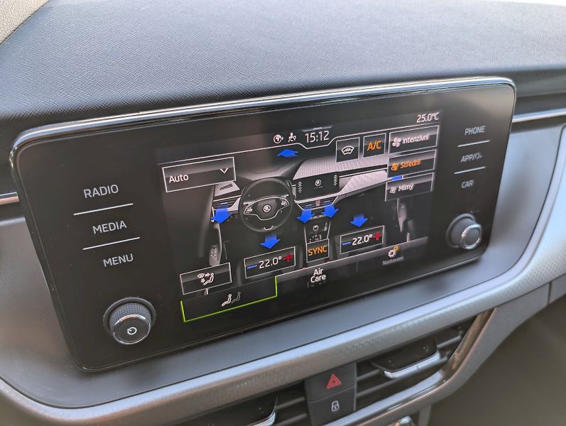 Škoda Scala (2022) 1,0 TSI / 81 kW DSG Style Extr - fotka 20 z 30