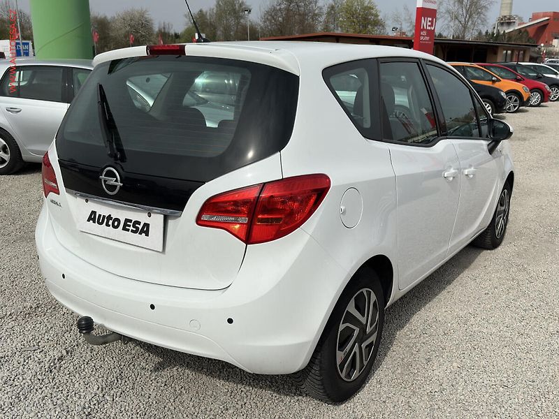 Opel Meriva (2016) 1.4i, ČR, Klima - fotka 4 z 16