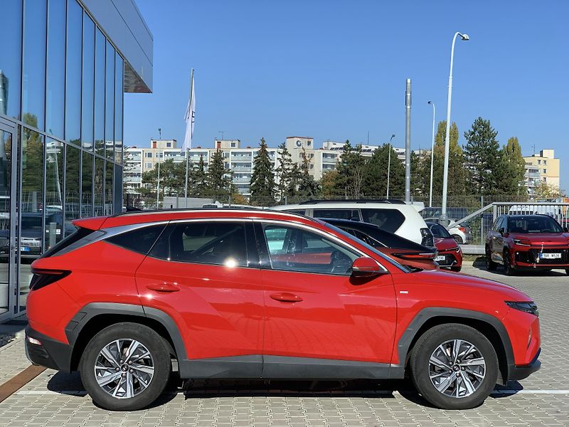 Hyundai Tucson SMART 1.6 T-GDI 110kW DCT - fotka 10 z 32
