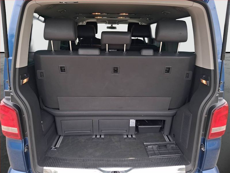 Volkswagen Multivan (2014) Highline 2.0 TDI 4Motion, ČR - fotka 14 z 20